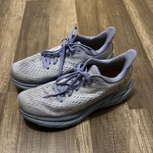 HOKA Clifton 8